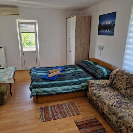 Apartments Nikol Lopar Zewnętrze zdjęcie