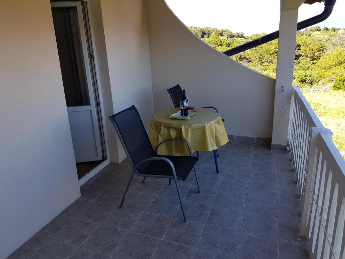 Apartments Nikol Lopar Zewnętrze zdjęcie