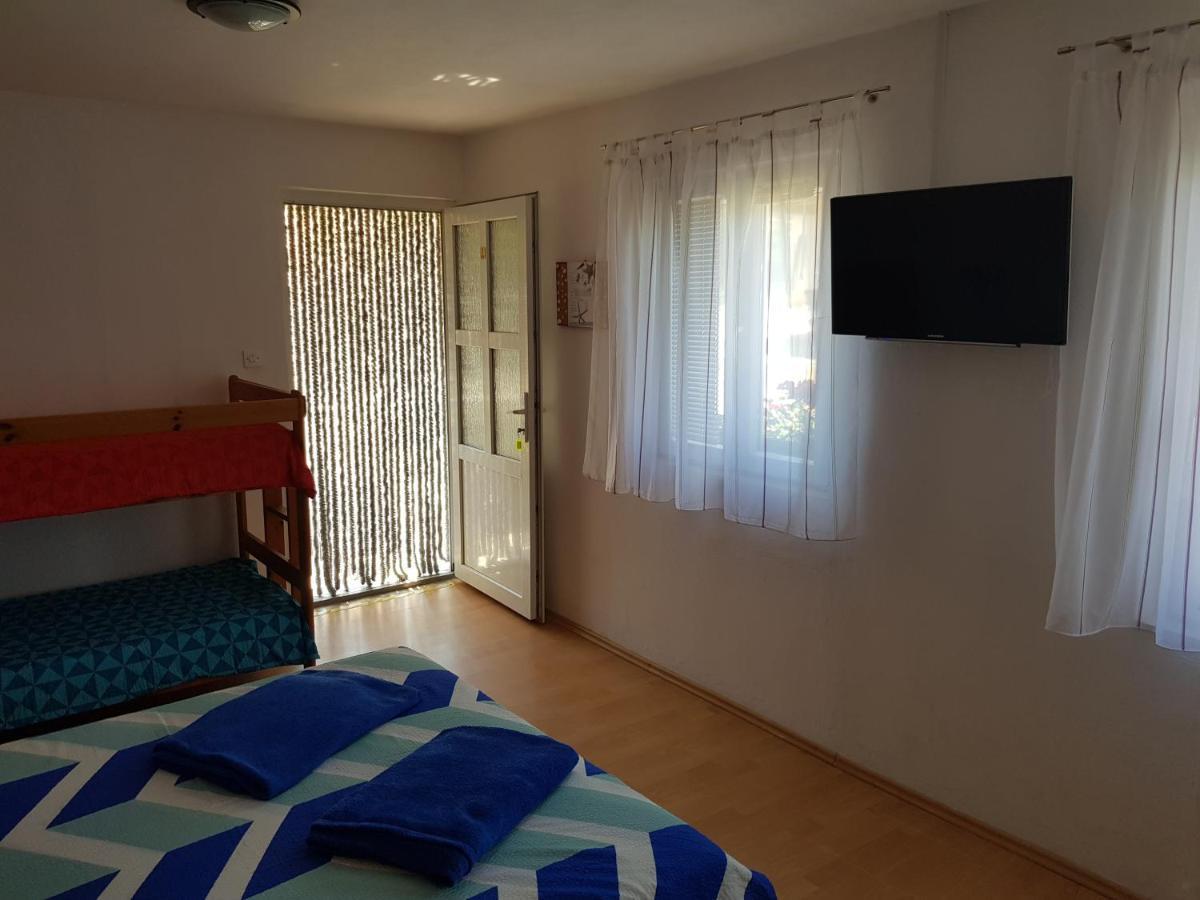 Apartments Nikol Lopar Zewnętrze zdjęcie